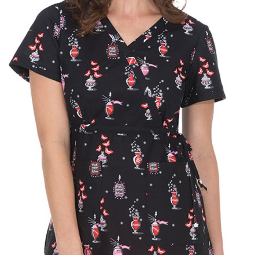 NEW KOI Kathryn Magic Potions Scrub Top Glow In the Dark RARE HALLOWEEN